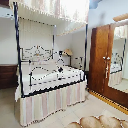 Faith's Stone House * Simou