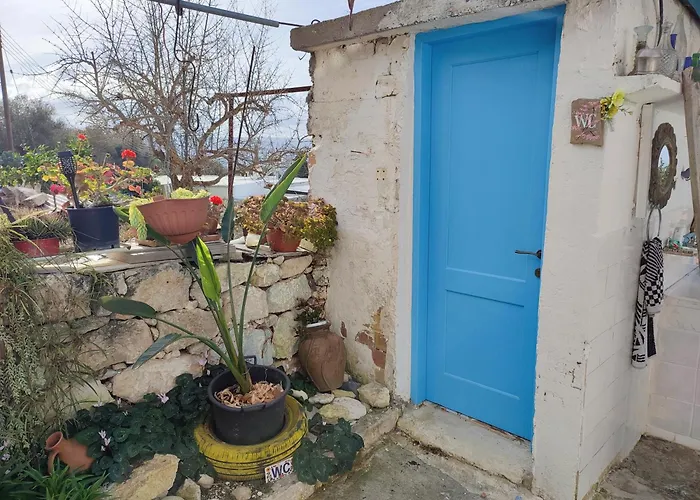 Faith's Stone House * Σίμου