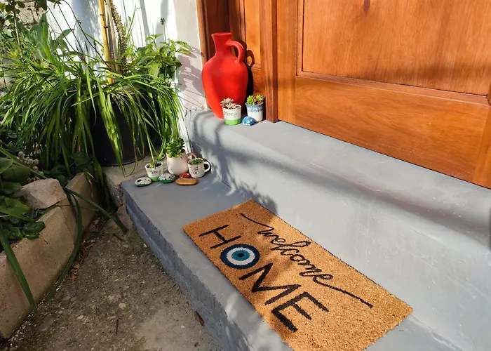 Faith's Stone House Εξοχικό σπίτι Σίμου