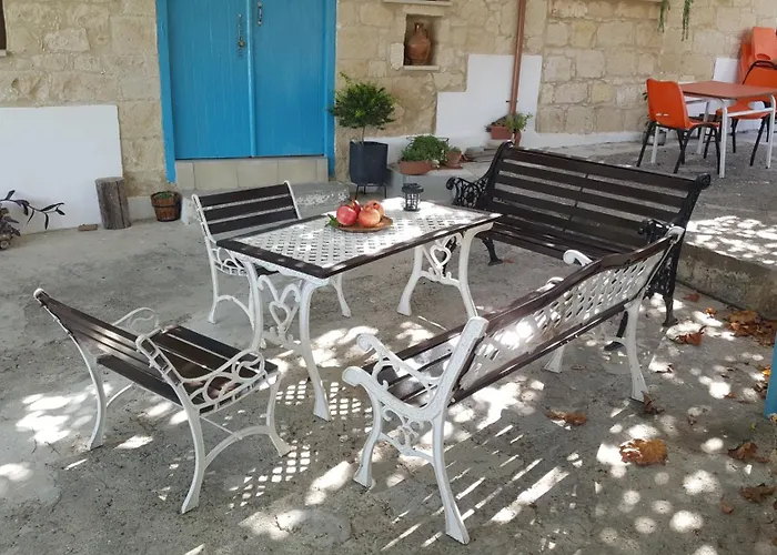 Faith's Stone House Εξοχικό σπίτι Σίμου