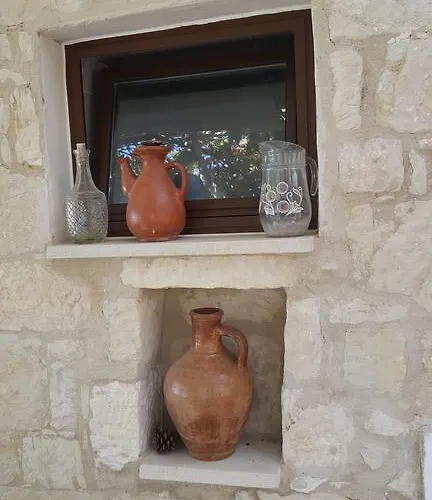 Εξοχικό σπίτι Faith's Stone House Σίμου