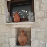 Hétvégi ház Faith's Stone House Szímu