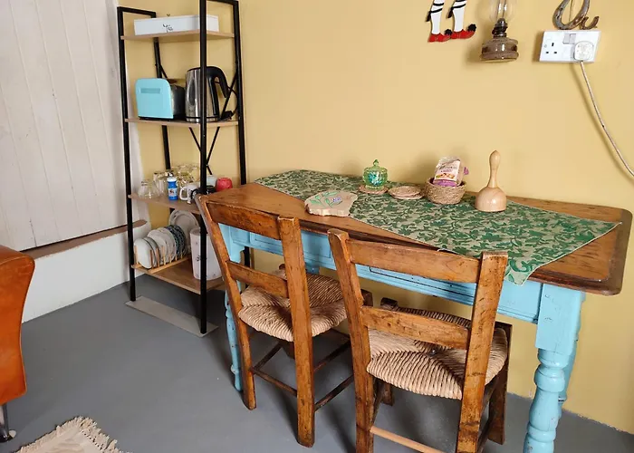 Faith's Stone House Szímu