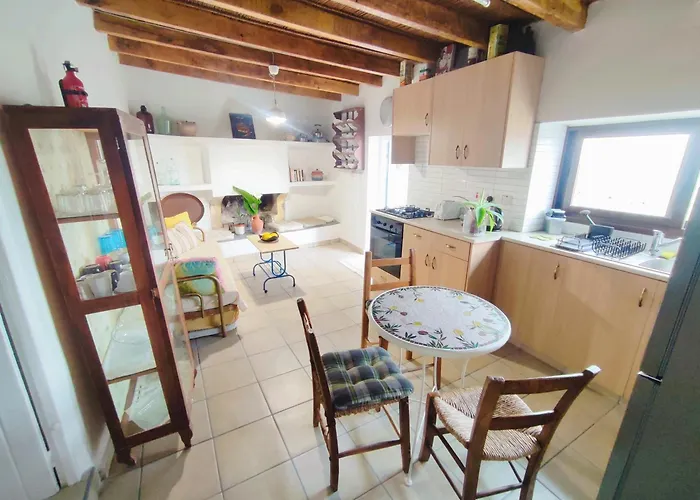 Faith's Stone House Lantställe