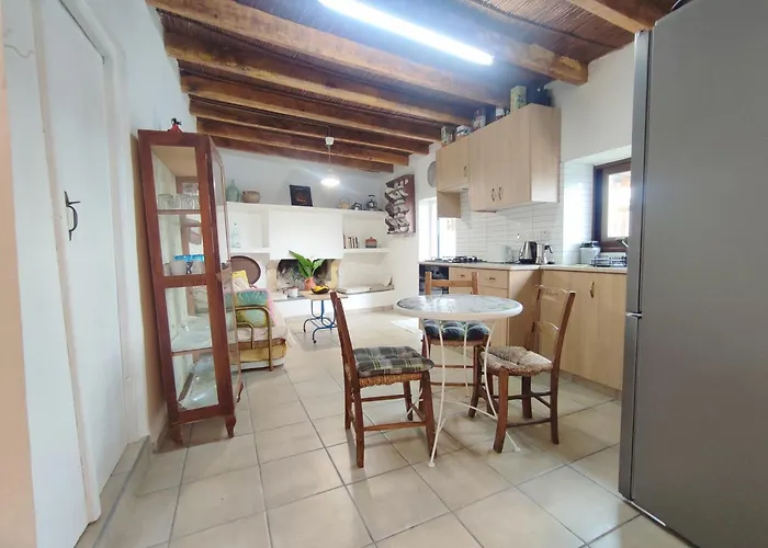 Faith's Stone House Lantställe